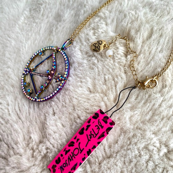 BETSEY JOHNSON Two-Tone Multi-Stone Sagittarius Zodiac Pendant Necklace NWT - Picture 6 of 16